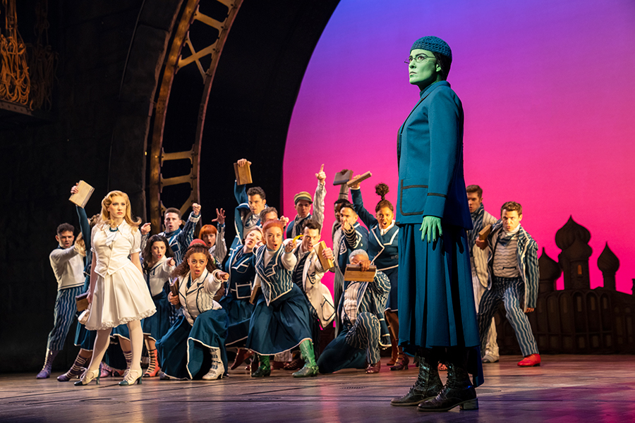 Wicked-Broadway-Musical-Tickets-and-Group-Sales-Discounts-10-231130